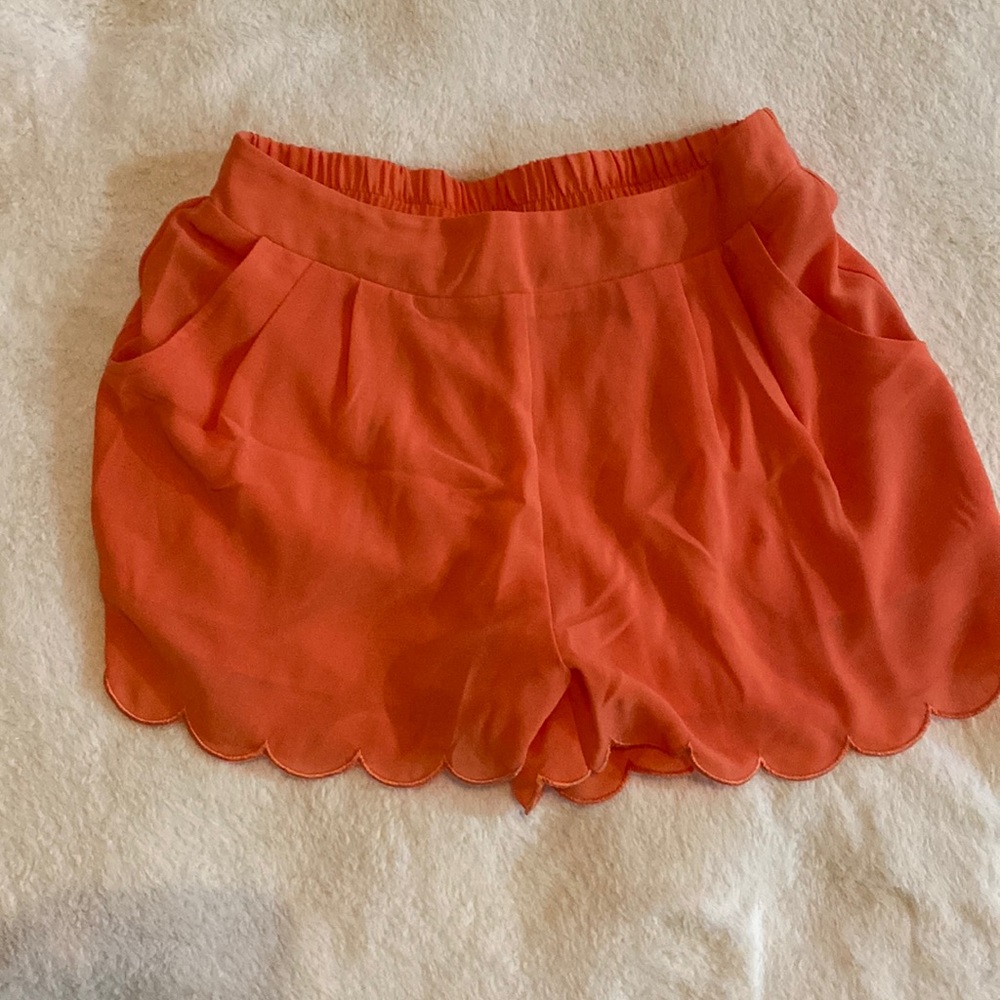 Blu Pepper pink scalloped shorts
